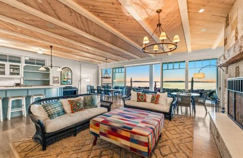 Ventura House | On The Sand Great For Families Amazing Views Spa