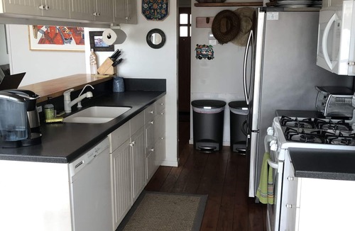 Toro Canyon House | On the Sand in Carpinteria