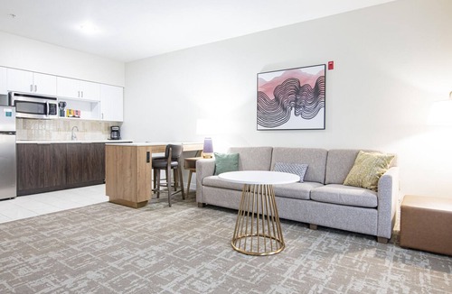 Lafayette Apartment | One Bedroom Family Suite | Two Queen Beds