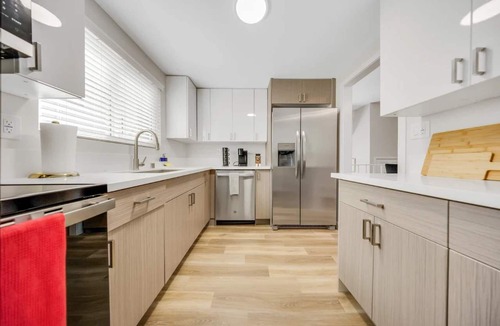 South Redondo Apartment | Oneluxstay 3BR Home Near the Beach