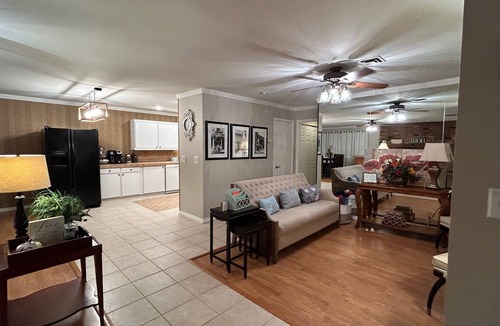 Spring Valley House | Open and Serene Home with Extra Parking Centrally Located Near Strip & Airport!
