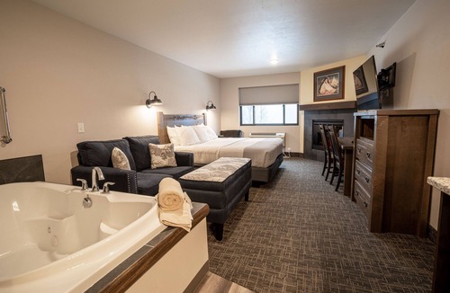 Sister Bay Hotel | Open Hearth Lodge