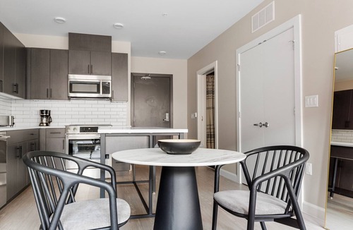 East Cambridge Apartment | Open Kendall Square Studio w/Gym, W/D & Rooftop, by Blueground