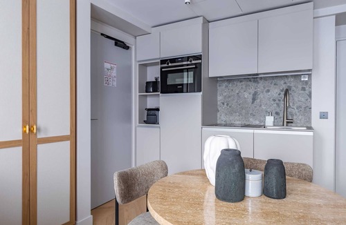Chaussee-d'Antin Apartment | Opera - 2 Bdr/2 living rooms connecting apart.