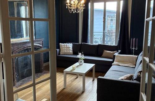 Saint-Lambert Apartment | Opposite the Parc des Expos and metro station, comfortable apartment for 7 people!
