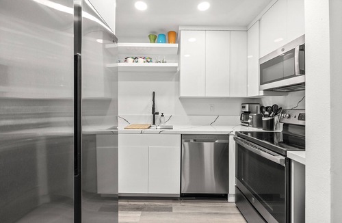 Downtown Palm Springs Condo | Our Biarritz-Downtown, Boutique inspired 1br condo