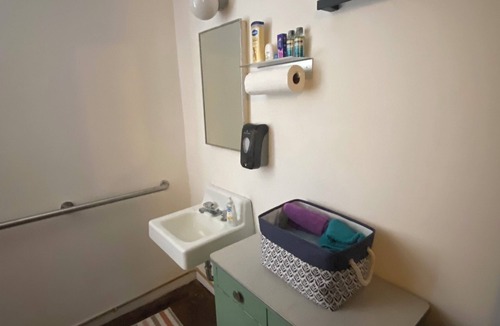 York Bed & Breakfast | Our unique 3 bdrm facility is open to guests when artists are not in residence.