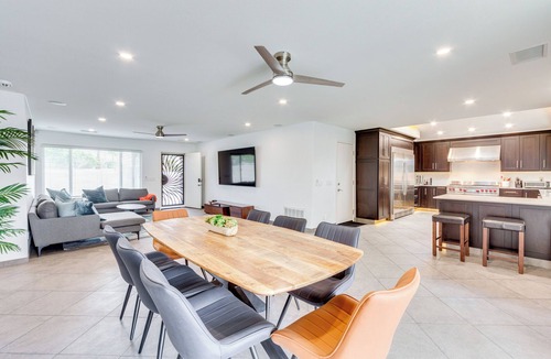 Desert Park Estates Cottage | Outdoor Entertainment: Palm Springs Group Escape