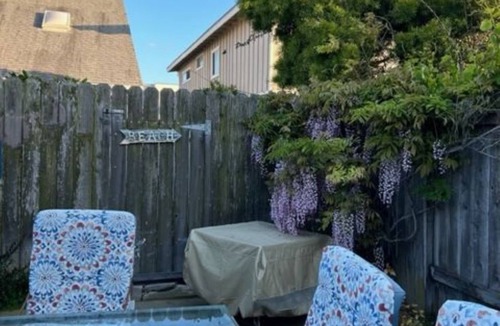 Oxnard Shores House | Oxnard Shores via private path is a 3 min walk !