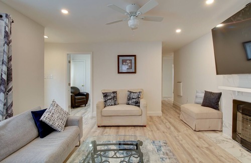Forest Heights House | Oxon Hill Retreat ~ 10 Mi to National Mall!