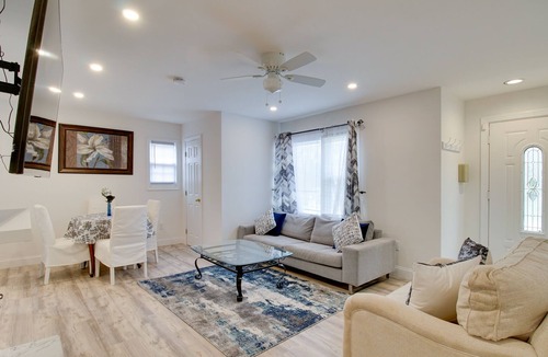 Forest Heights House | Oxon Hill Retreat ~ 10 Mi to National Mall!