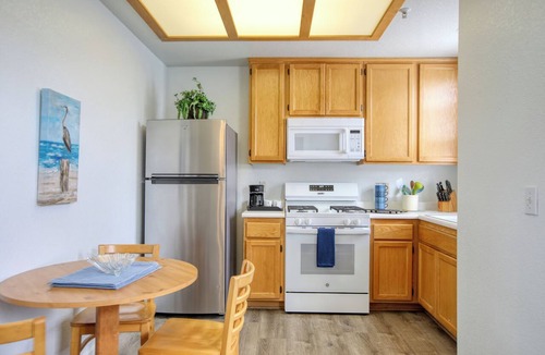 Oceano Condo | Pacific Plaza #409 Oceano Pismo Avila SLO
