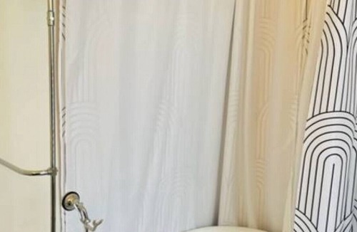 Hannon Park House | Palm Beach Luxury Suite!1Bd/1Ba. Historic Mansion