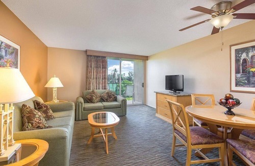 Palm Springs Resort | Palm Springs | Couples Desert Retreat | Pool + Hot Tub