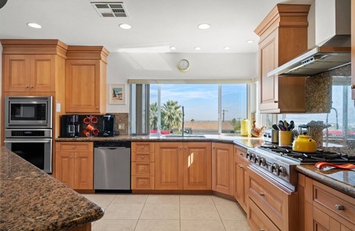 Chino Canyon House | Palm Springs Hillside Oasis - Unwind in Style: Hillside Oasis with Hot Tub & Fire Pit