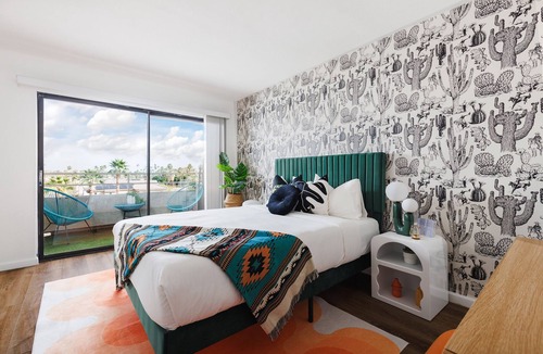 Downtown Palm Springs Condo | Palme Diem! Condo Close to Downtown!
