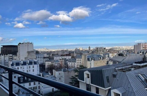 Montparnasse Apartment | Panoramic view of Paris and Montparnasse Station