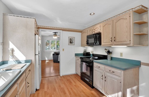 Lake Shore House | Paradise of Pasadena