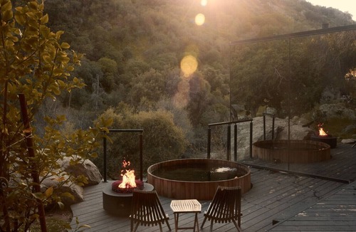 Three Rivers Apartment | Paradise Ranch Inn- Awake House Hot Tub,Sauna.