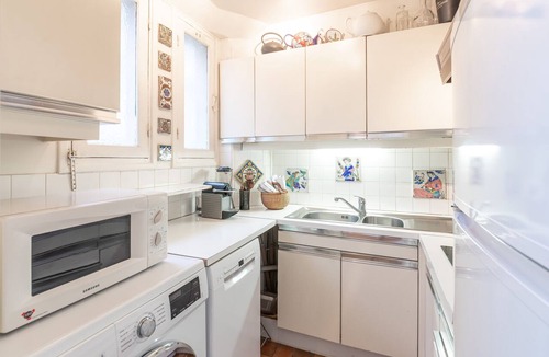 Quartier de la Plaine-de-Monceaux Apartment | Parc Monceau Loft - Studio Apartment, Sleeps 3