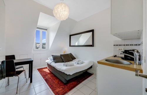 4th Arrondissement Apartment | Paris Marais Rosiers 3