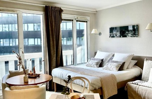 Saint-Lambert Apartment | Paris Porte de Versailles Cosy Lodge 2 Appart parking wifi 4 pers