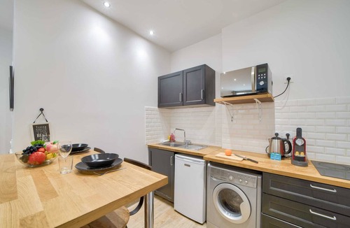 8th Arrondissement Apartment | ParisConciergerie - Studio Champs Elysees