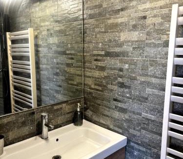 Le Blanc-Mesnil Apartment | Pavillon indépendant au 1er étage de deux chambres