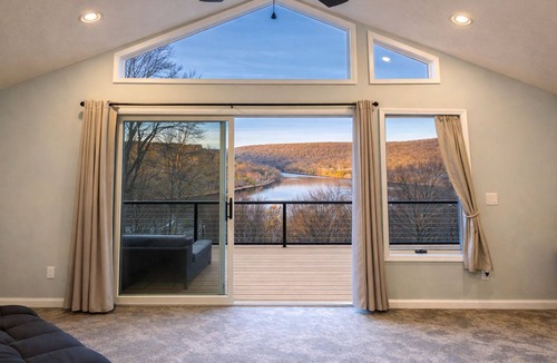 Mountainside Ski Chalet | Paws & Peaks Lakeview Lodge! - Private Dock Slip + Hot Tub, AMAZING Views!