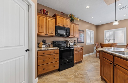 Mesquite House | Paws & Putts Oasis – Pool, Pets + RV Garage
