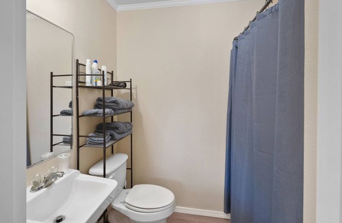 Sunshine Apartment | Peace Of Mind Rentals