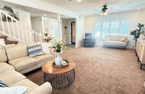 Simi Valley House | Peace of Paradise - Heated Pool, Spa & Fireplace