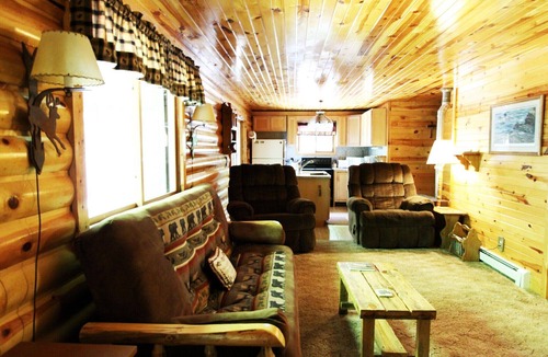 Eagle River House | Peace, Privacy and a Pontoon! No steps in home or to water!