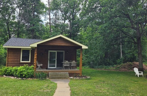 Crosslake Cabin | Peaceful 2-bedroom cabin with AC in beautiful Crosslake with dock slip