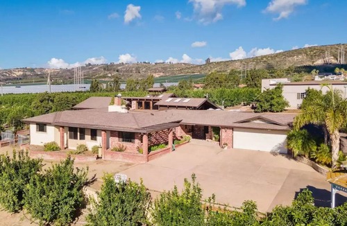 Camarillo House | Peaceful 3 bedroom ranch house