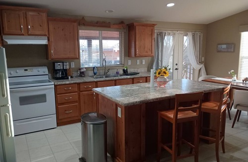 Picture Rocks House | Peaceful country escape: 2-bedrooms, 30 minutes to downtown and horse-friendly.