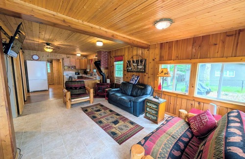 Walker Cabin | Peaceful lake front 3-bedroom cabin with Leech Lake access.