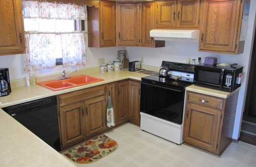 Rumely House | Peaceful River Retreat on 18 Acres w/fire pit Near Pictured Rocks & Marquette