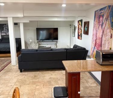 Hollywood Dell Apartment | Peaceful Zen,1BDR Home in Hollywood Hills