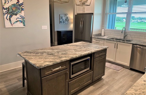 Gulfport House | Pelican Pointe - 3 Bedroom 2 Bath Beach House in Gulfport, MS