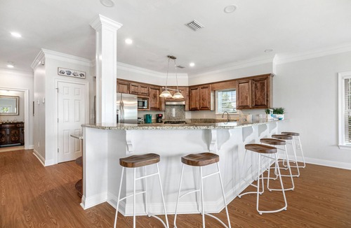 Ocean Springs Apartment | Pelican View Beach House - Private Beach!