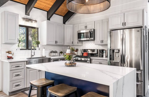 Fox Farm Ski Chalet | Perfect Mountain Modern Chalet-5 min to the slopes