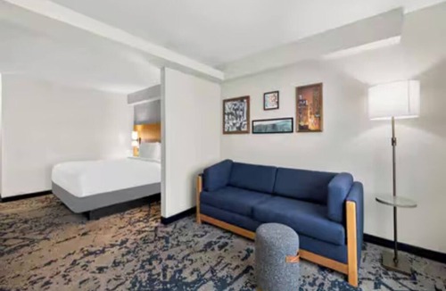 South Baton Rouge Hotel | Perfect Retreat for Couples - Comfort Meets Convenience in Baton Rouge Stay