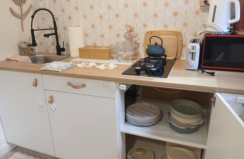 El Cajon Apartment | Perfect studio: solo, couple or family+kids. Sleeps 4 adults comfortably + crib