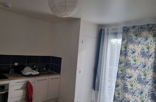 Persan Apartment | Persan Charmant Studio Avec Grand Balcon