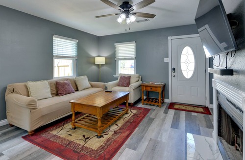 Highlands - Perkins House | Pet-Friendly Baton Rouge Vacation Rental Near LSU!