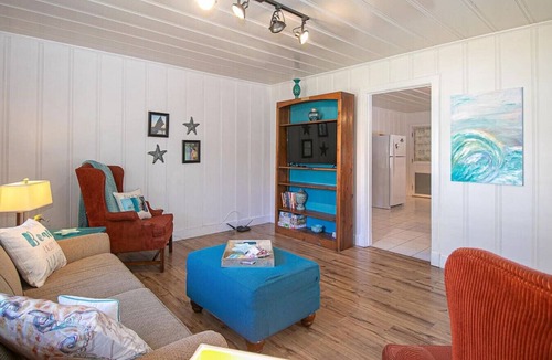 Bay St Louis House | PET FRIENDLY, Close to the Beach, Downtown Bay St Louis, Fishing, and More!