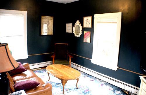Canton House | Pet friendly cottage near Boston