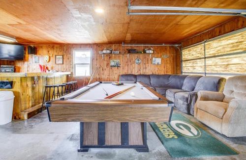Algoma House | Pet Friendly Near Beach w/Grill, Firepit, Games