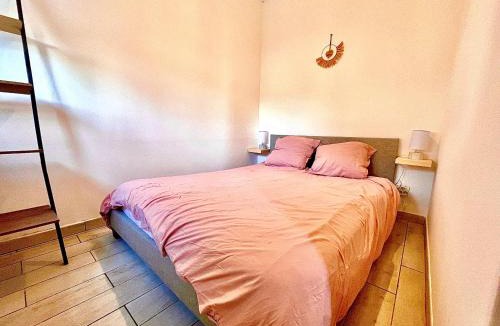 Sartrouville Apartment | Petit Deux Pièces-Place de parking